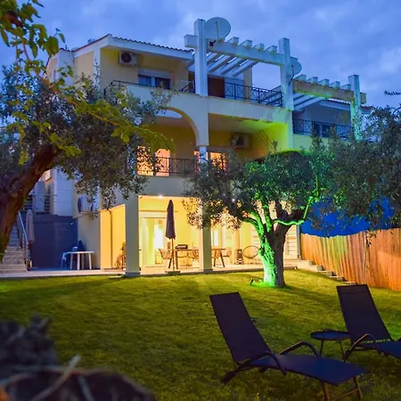 Villa Seaways Palaiontsiflikion Exterior photo
